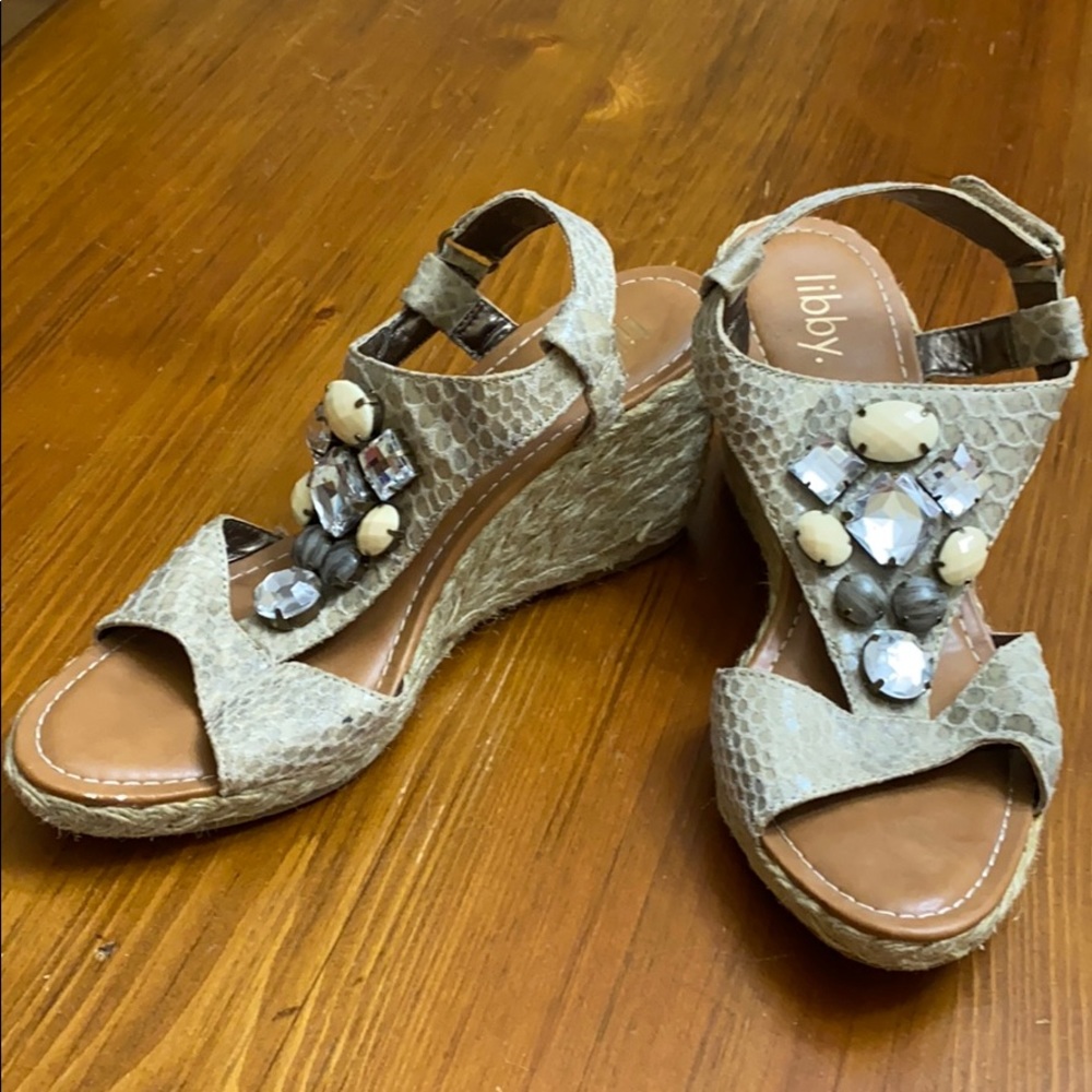 Libby Edelman Wedges with faux stones Sz-9m